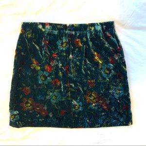 Loft crushed velvet skirt, size 12